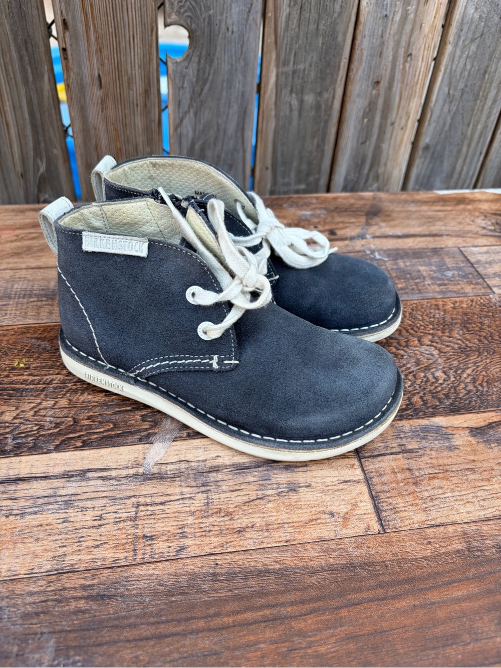 Birkenstock Kids Gray Suede Lace-Up Ankle Boots with Cream Laces Size 29